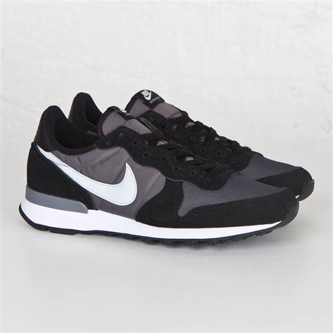 nike internationalist heren zwart|where to buy nike internationalist.